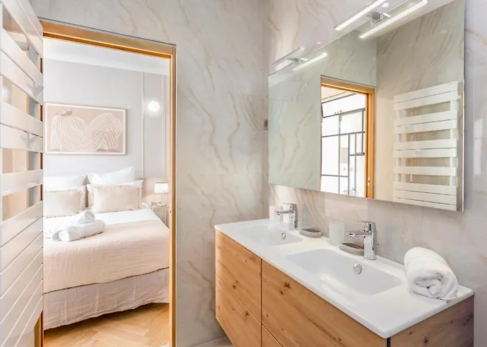 Reva شقة فندقية 4*