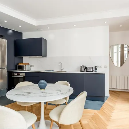 Reva 4* París
